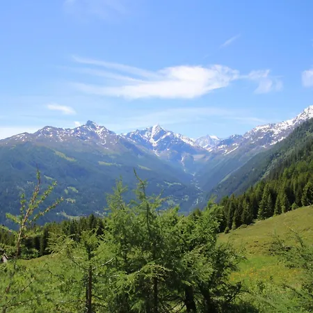 In 4 Vallees With Ski-in Access *