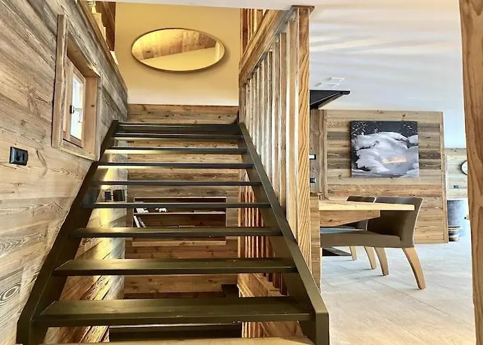 Chalet In 4 Vallees With Ski-in Access Les Collons