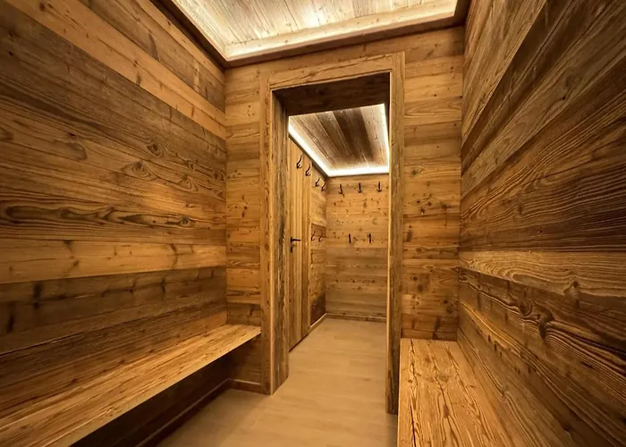 In 4 Vallees With Ski-in Access *