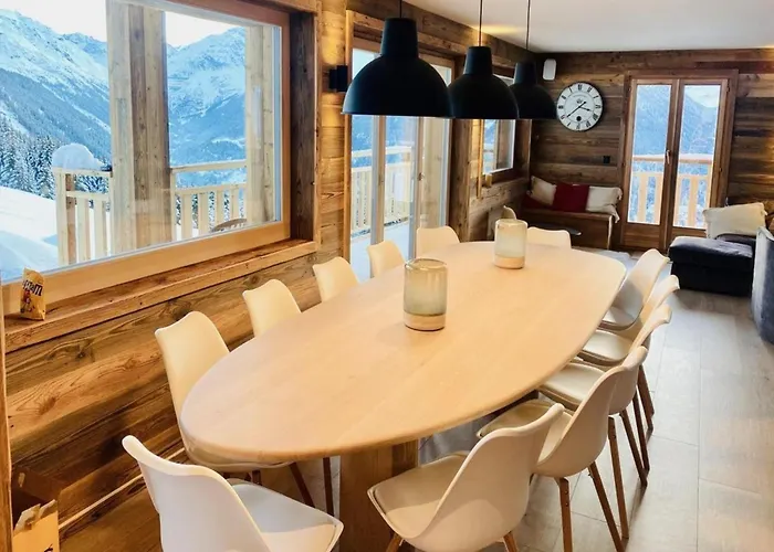 In 4 Vallees With Ski-in Access