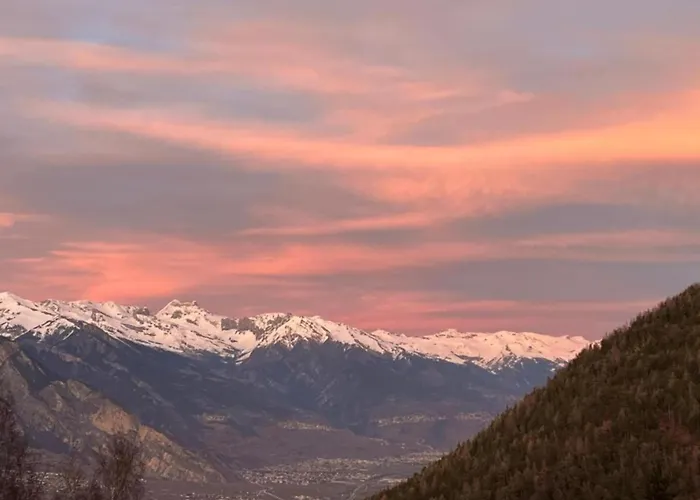 In 4 Vallees With Ski-in Access *