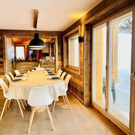 In 4 Vallees With Ski-in Access Domek alpejski Les Collons