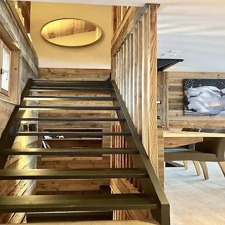 Chalet In 4 Vallees With Ski-in Access Les Collons