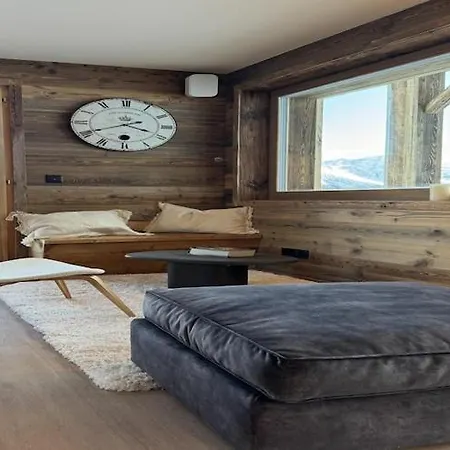 Chalet In 4 Vallees With Ski-in Access Les Collons